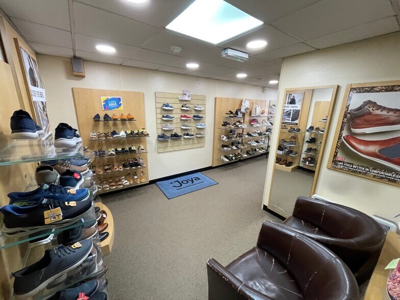 39 High St, Tenterden à louer - Photo du bâtiment - Image 2 de 3