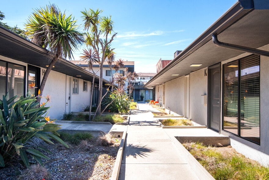 1414 S Miller St, Santa Maria, CA à vendre - Photo du bâtiment - Image 2 de 10