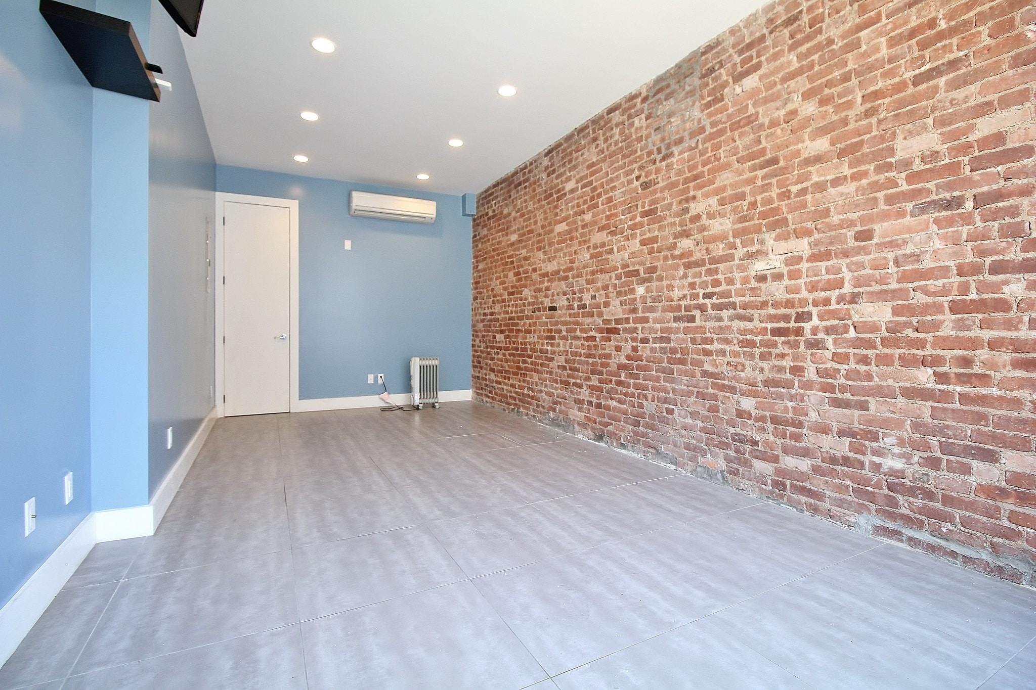 181 Utica Ave, Brooklyn, NY for lease Interior Photo- Image 1 of 3