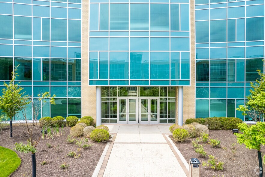 501 Office Center Dr, Fort Washington, PA à louer - Photo du bâtiment - Image 3 de 11