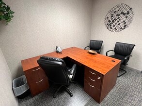 600 Boulevard S, Huntsville, AL à louer Photo intérieure- Image 2 de 4