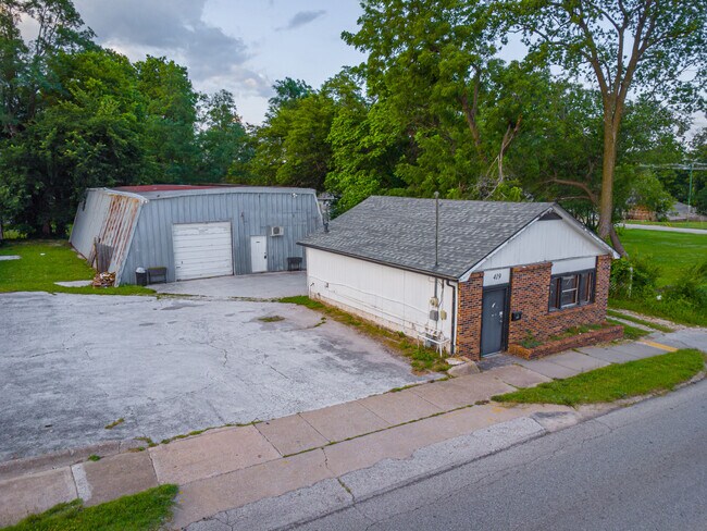 More details for 419 W Kearney St, Springfield, MO - Retail for Sale