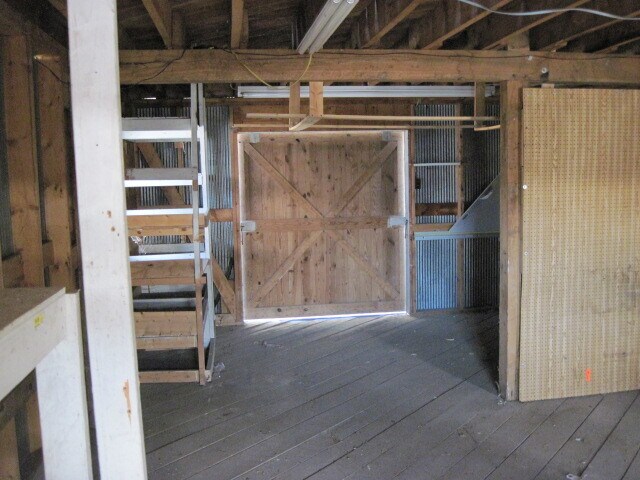 42765 Midland Trl E, White Sulphur Springs, WV à louer - Photo du bâtiment - Image 3 de 6