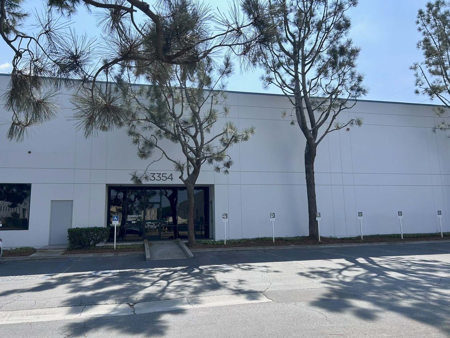 3338-3390 Slauson Ave, Vernon, CA for lease Primary Photo- Image 1 of 3