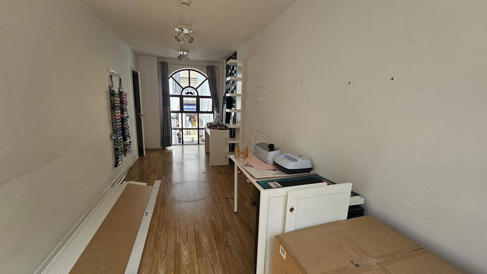 Duke St, Dartmouth à louer - Photo du bâtiment - Image 3 de 7