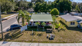 Plus de détails pour 5709 6th St, Zephyrhills, FL - Vente au détail à vendre