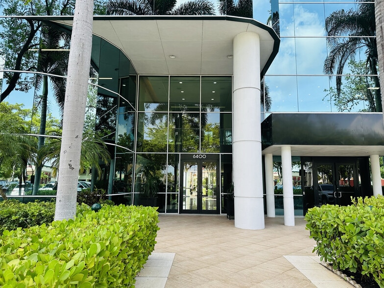 6400 N Andrews Ave, Fort Lauderdale, FL for lease - Building Photo - Image 2 of 8