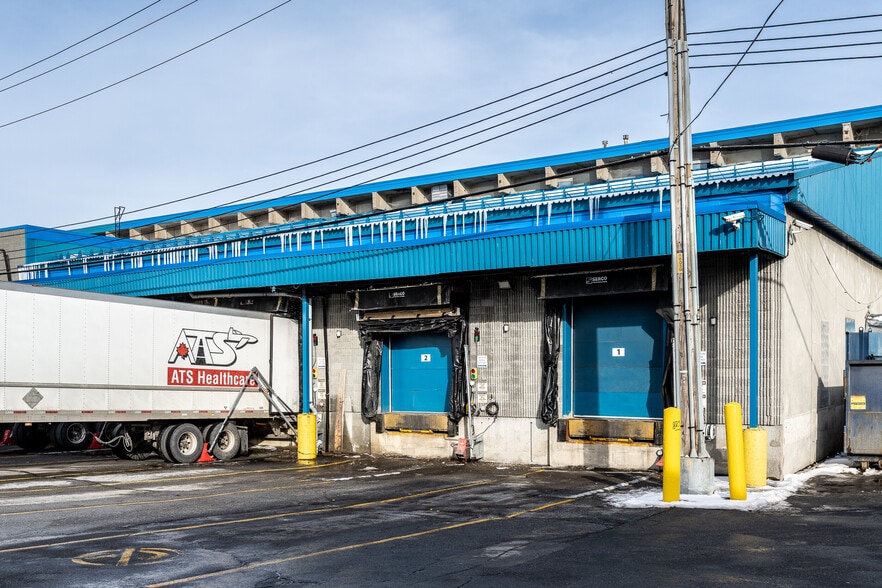 8290 Boul Pie-IX, Montréal, QC for lease - Building Photo - Image 2 of 5