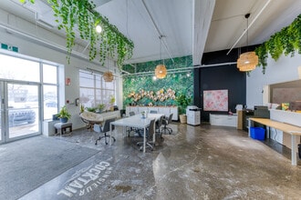 275 Saint-Sacrement, Québec, QC for lease Interior Photo- Image 1 of 15