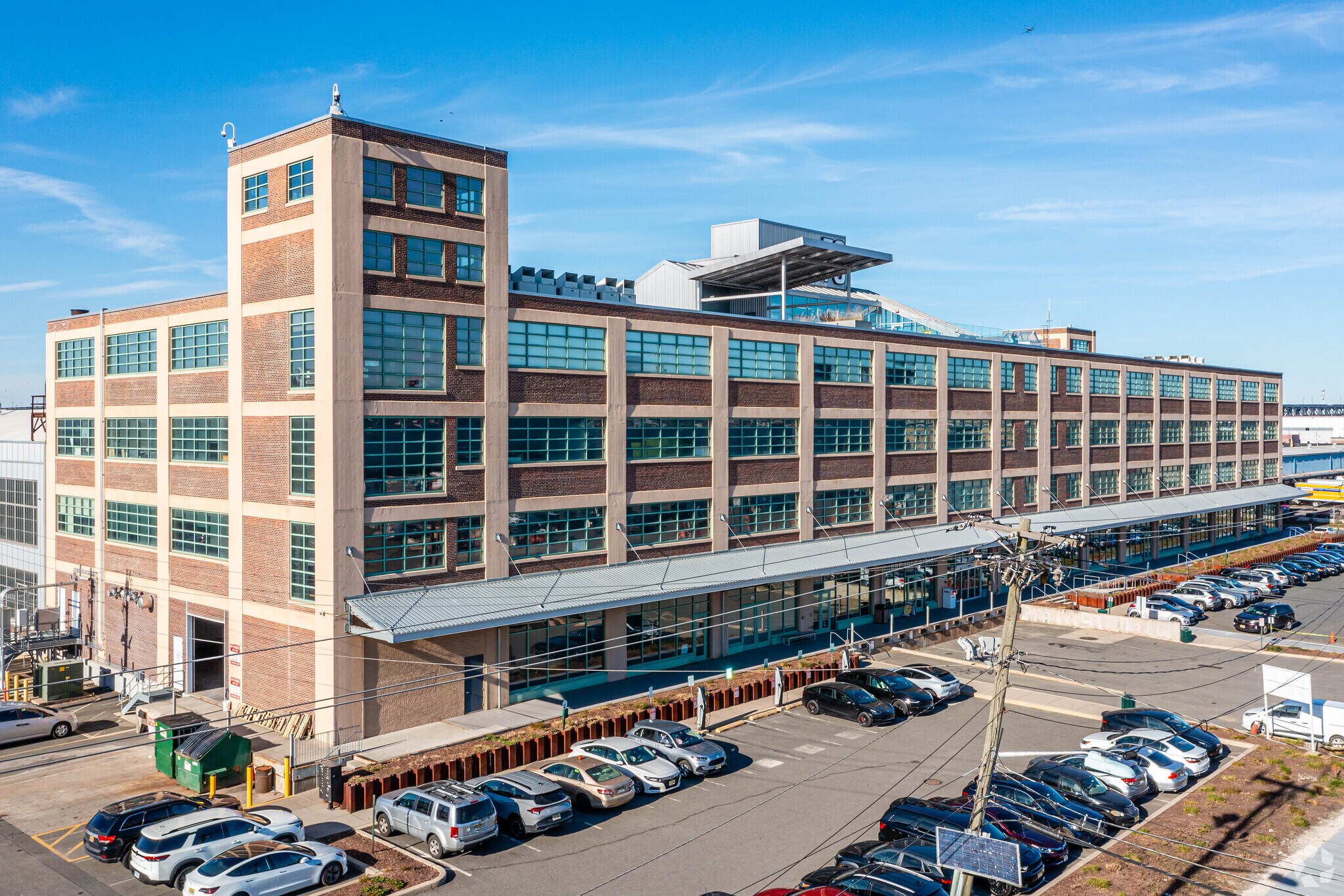 78 John Miller Way, Kearny, NJ à louer Photo du bâtiment- Image 1 de 21