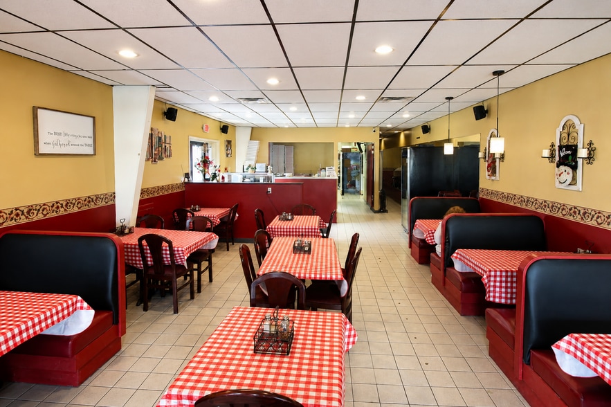 2601 Birney Ave, Scranton, PA for sale - Building Photo - Image 3 of 22