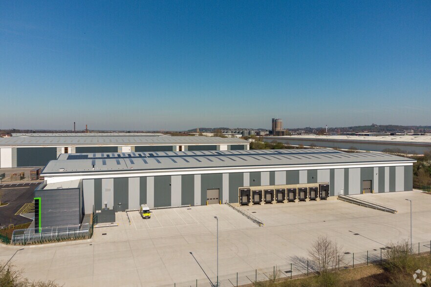 Callister Rd, Burton Upon Trent à louer - Photo du bâtiment - Image 3 de 14