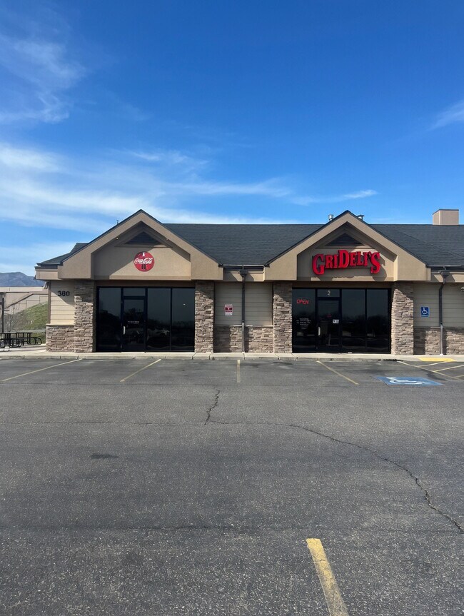 Plus de détails pour 380 N 2000 W, Marriott Slaterville, UT - Commerce de détail à vendre