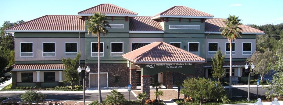 8550 NE 138th Ln, Lady Lake, FL à louer - Photo du bâtiment - Image 3 de 18