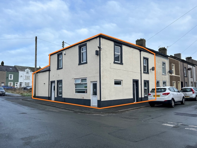 2 Princes St, Cleator for sale - Primary Photo - Image 1 of 9