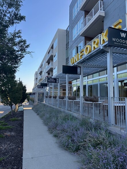 47th Pl & Rainbow Blvd, Westwood, KS for lease - Building Photo - Image 2 of 4