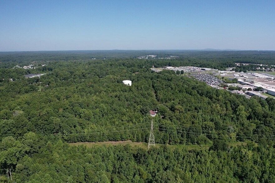 1714 N Main St, Mount Holly, NC à vendre - Photo du bâtiment - Image 2 de 5