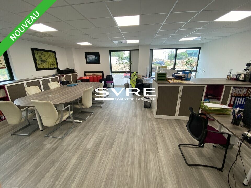392 Avenue Des Genévriers, La Ciotat for lease Interior Photo- Image 1 of 16