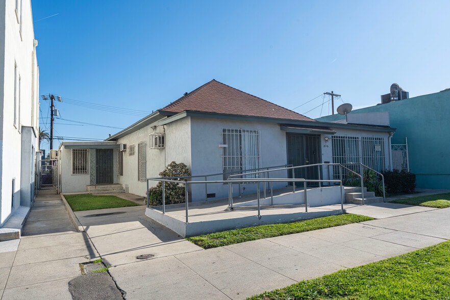 836 Atlantic Ave, Long Beach, CA for sale - Building Photo - Image 3 of 6