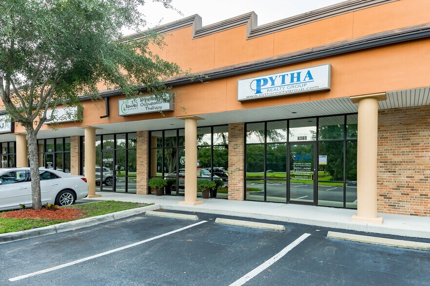 4325 Lynx Paw Trail, Valrico, FL for lease - Building Photo - Image 3 of 32