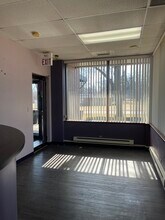 1263 S Highland Ave, Lombard, IL for lease Interior Photo- Image 1 of 13