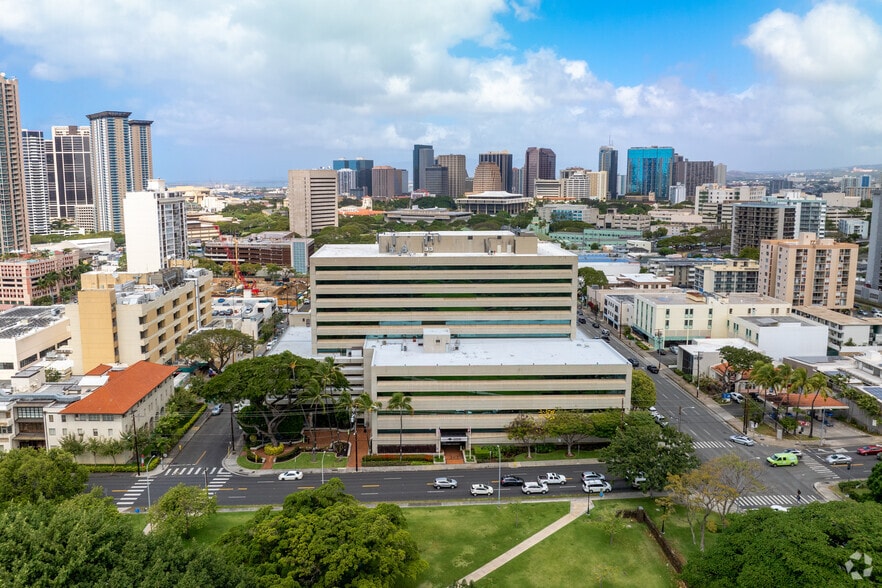 1100 Ward Ave, Honolulu, HI à louer - Photo du bâtiment - Image 2 de 8