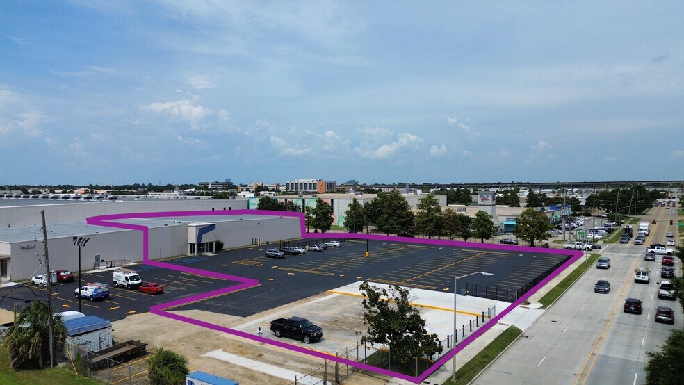 1000 Elmwood Park Blvd, Elmwood, LA à louer - Photo du bâtiment - Image 2 de 30