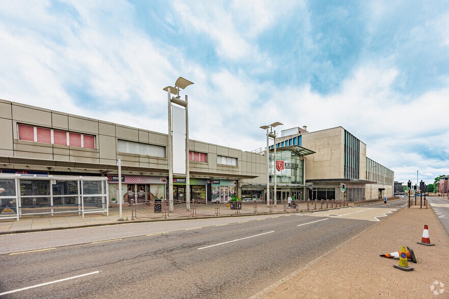 Regent Way, Hamilton for lease - Primary Photo - Image 1 of 6