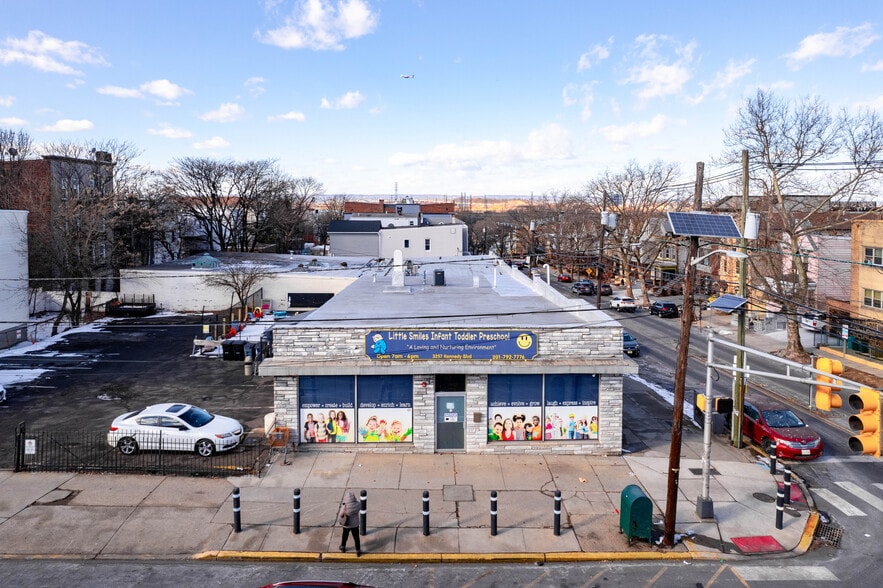 3257 John F Kennedy Blvd, Jersey City, NJ for sale - Building Photo - Image 2 of 13
