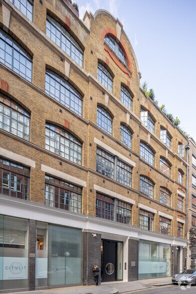 9-13 Kean St, Londres à louer - Photo du bâtiment - Image 3 de 8