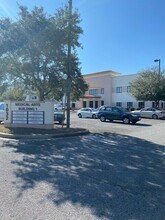 1032 Mar Walt Dr, Fort Walton Beach, FL à louer Photo intérieure- Image 2 de 4