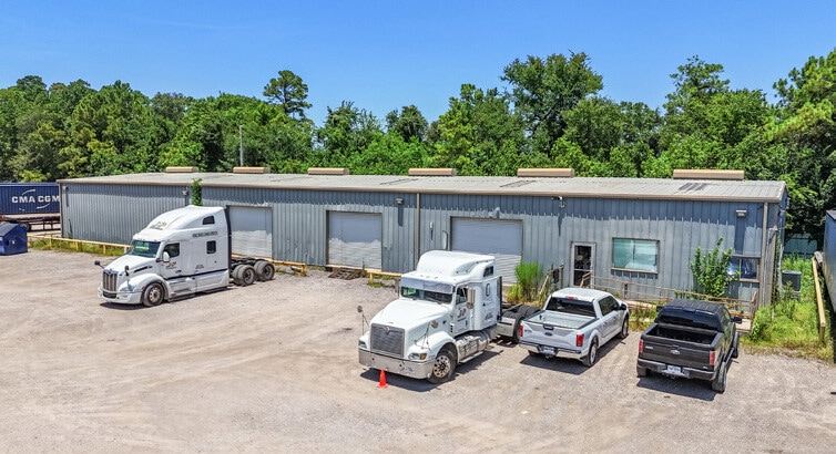 6415 Mesa Dr, Houston, TX for lease - Building Photo - Image 3 of 5
