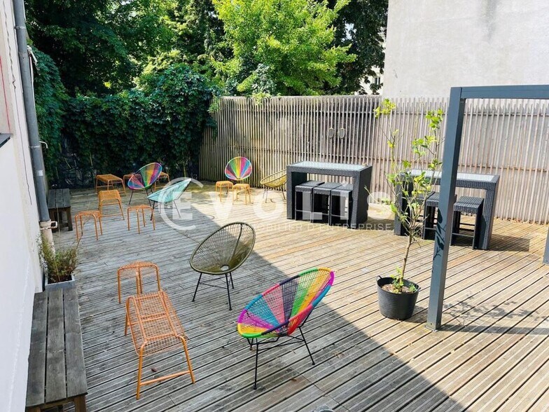 Office in Bordeaux for lease - Building Photo - Image 3 of 4
