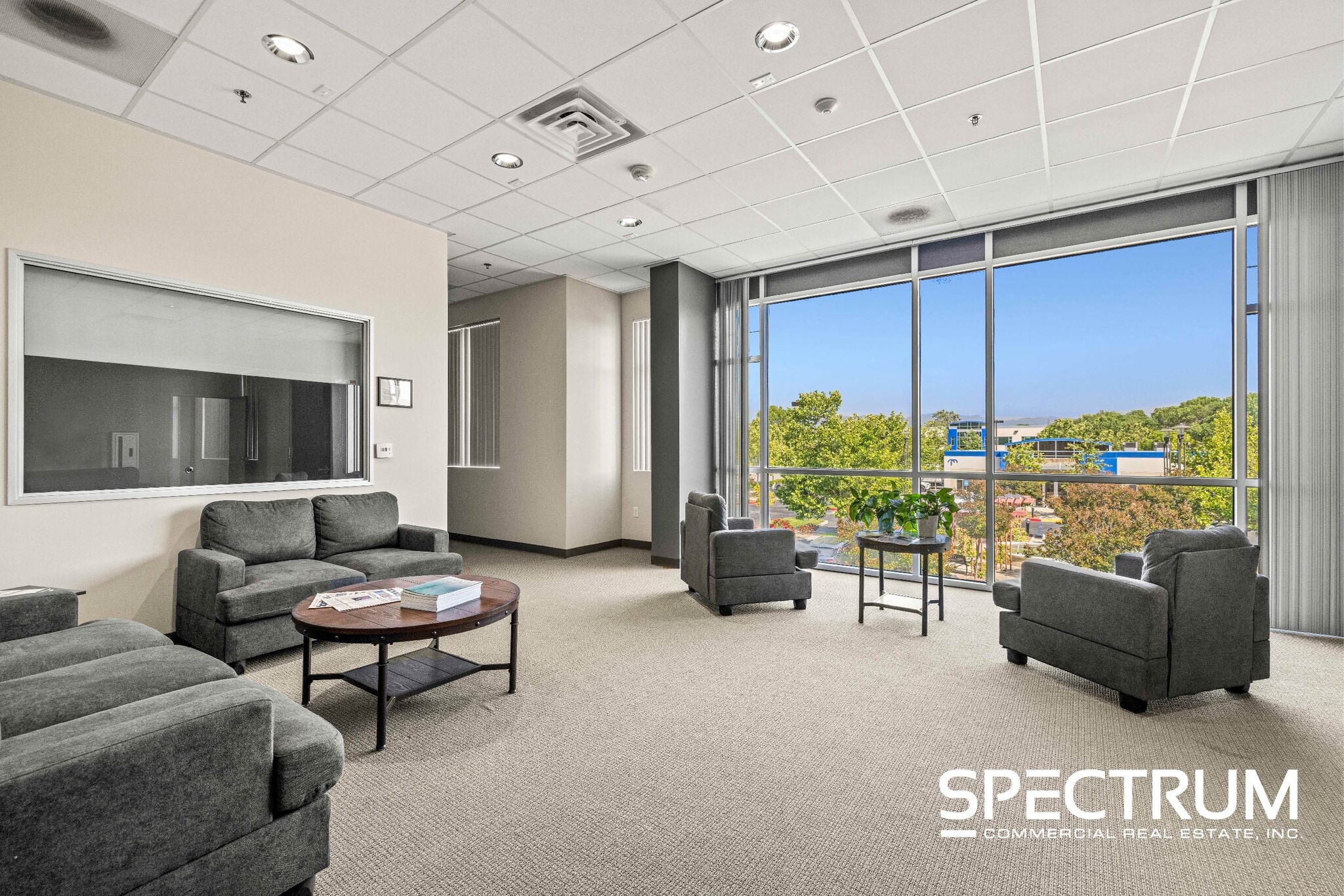 25106 Avenue Tibbitts, Valencia, CA à vendre Photo du bâtiment- Image 1 de 15