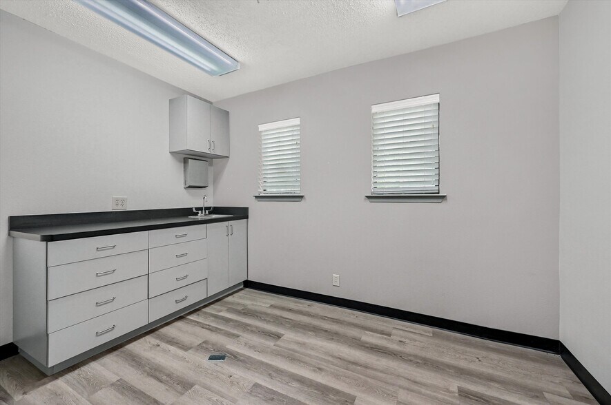 815 Pecan Grove Rd E, Sherman, TX à vendre - Photo du bâtiment - Image 3 de 55