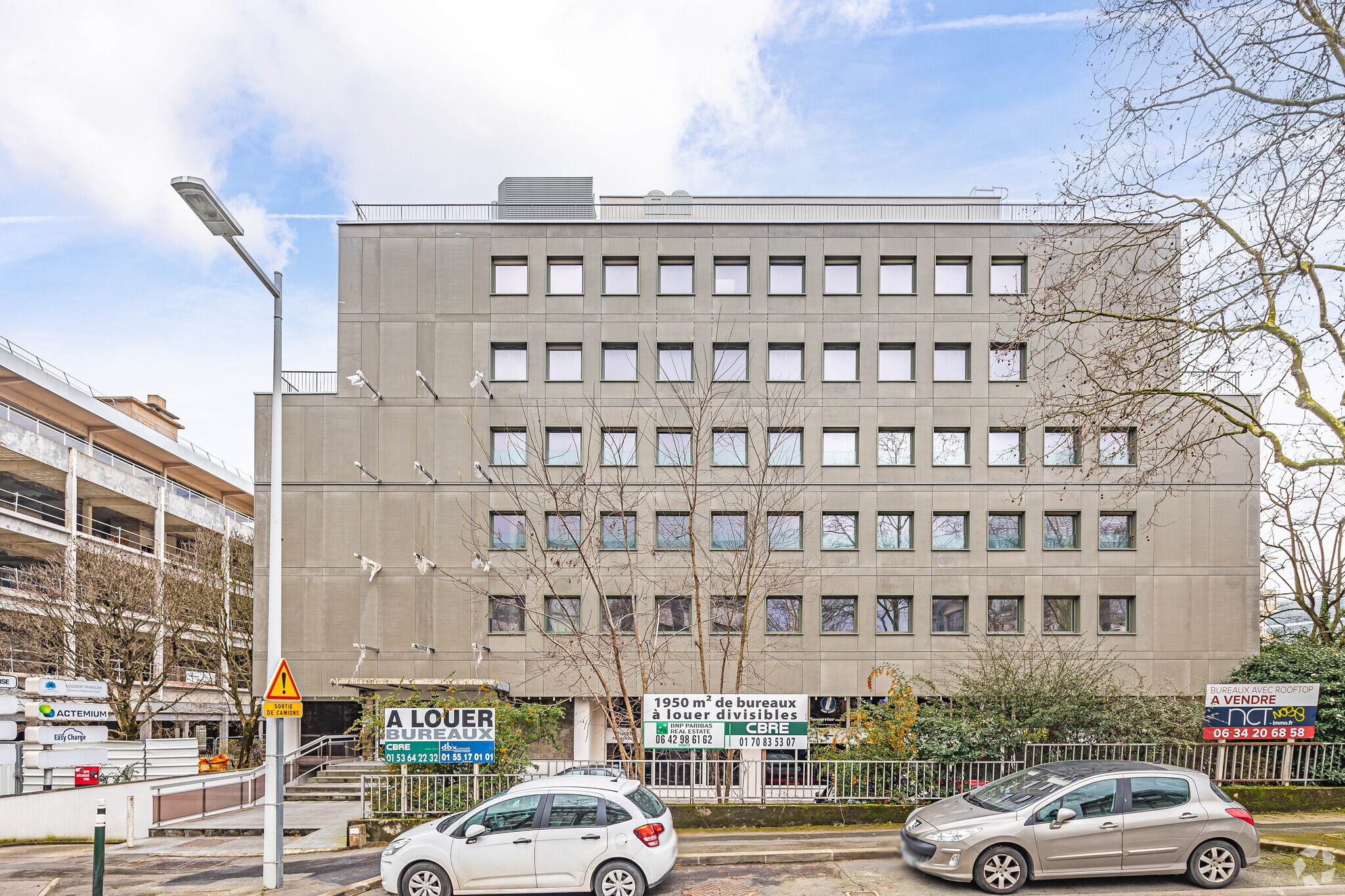 50 Avenue François Arago, Nanterre for lease Primary Photo- Image 1 of 3