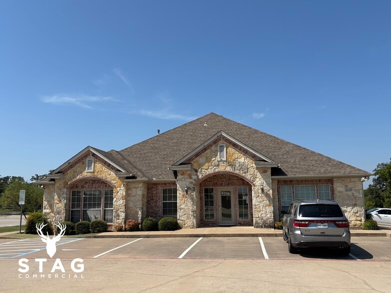 1212 Bent Oaks Ct, Denton, TX for sale - Building Photo - Image 1 of 8