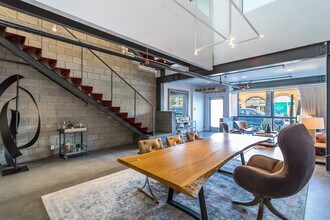 1212 Abbot Kinney Blvd, Venice, CA for lease Building Photo- Image 2 of 17