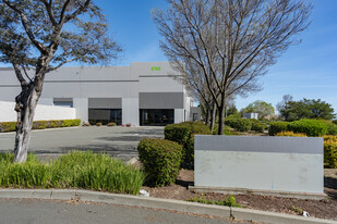 Lincoln Distribution Center Phase 2 - Entrepôt