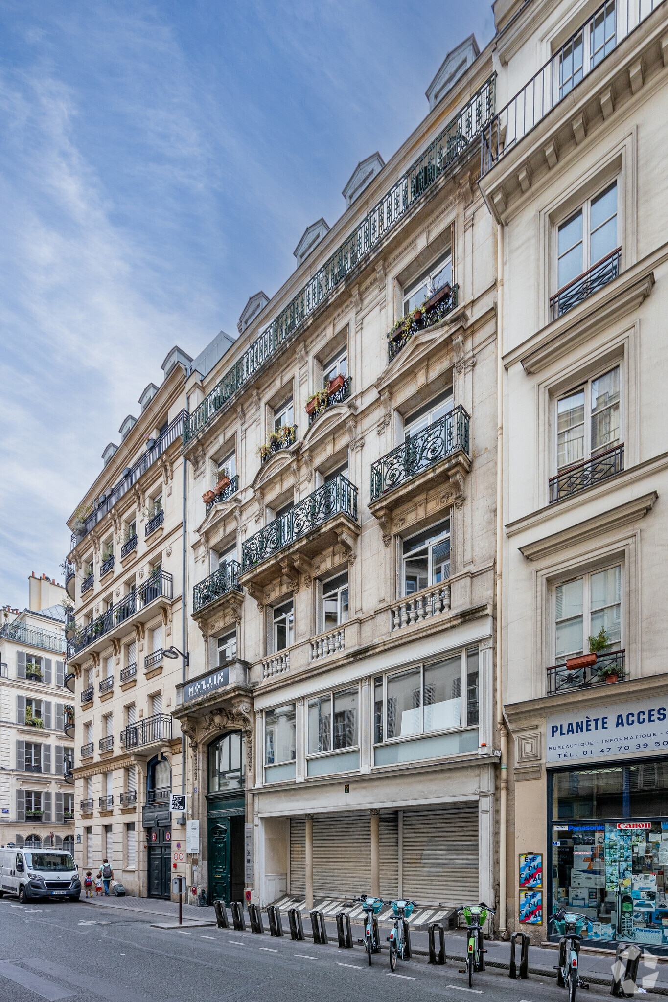 9 Rue Bleue, Paris for lease Primary Photo- Image 1 of 12