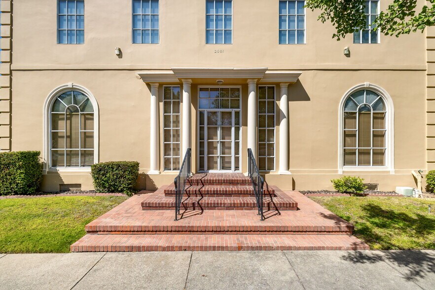 2001 P St, Sacramento, CA for sale - Building Photo - Image 3 of 19