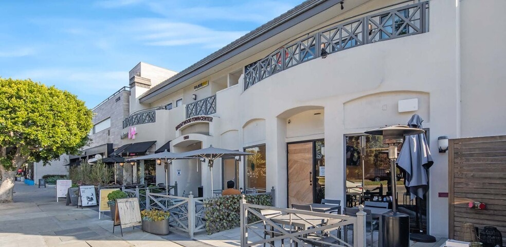 13050 San Vicente Blvd, Los Angeles, CA for lease - Building Photo - Image 2 of 17