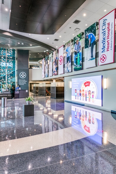 11970 N Central Expy, Dallas, TX for lease - Interior Photo - Image 2 of 21