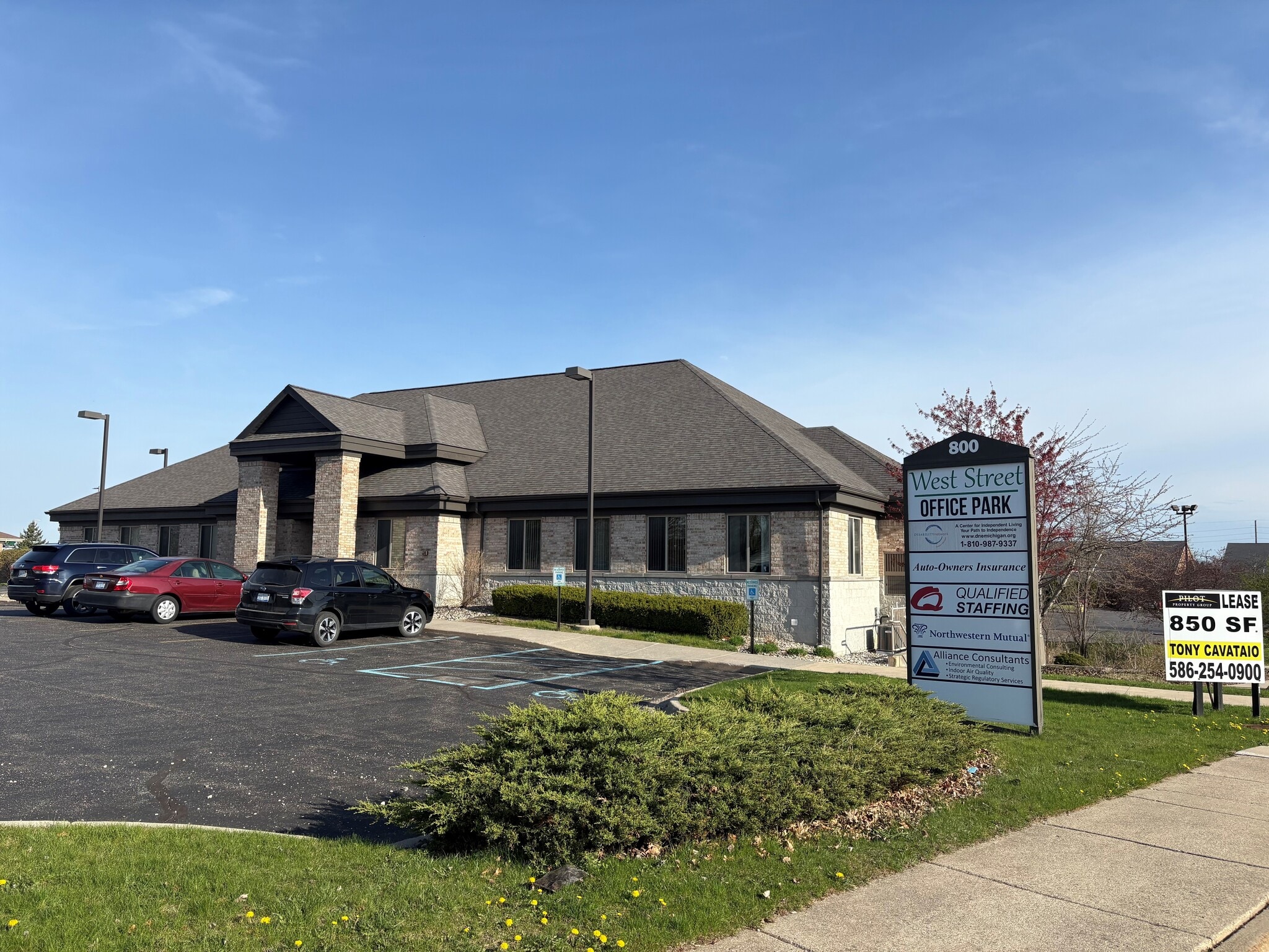800 West St, Lapeer, MI for lease Building Photo- Image 1 of 2
