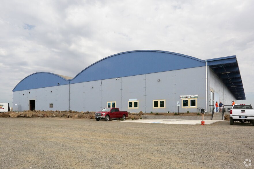 2729 Pacific Blvd SW, Albany, OR à louer - Photo principale - Image 2 de 5