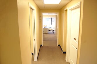 912 Drew St, Clearwater, FL for lease Interior Photo- Image 2 of 14