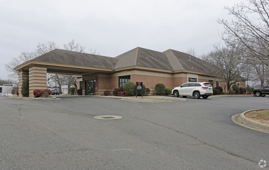 130 Medical Park Pl, Hot Springs, AR for lease - Building Photo - Image 2 of 10