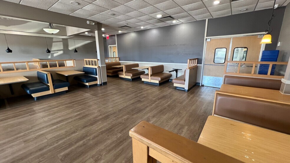 6200 College Dr, Suffolk, VA à louer - Photo du bâtiment - Image 3 de 33