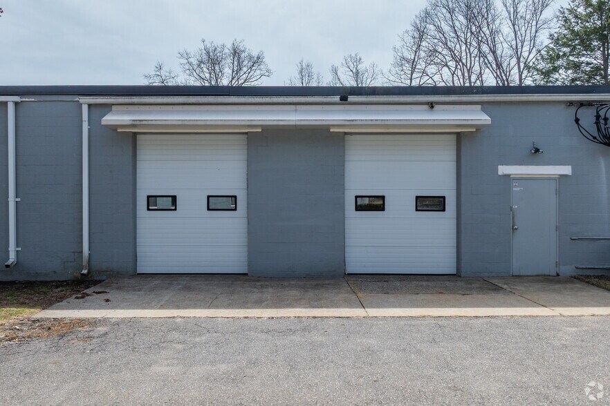 1625 Washington St, Holliston, MA à louer - Photo du bâtiment - Image 3 de 11