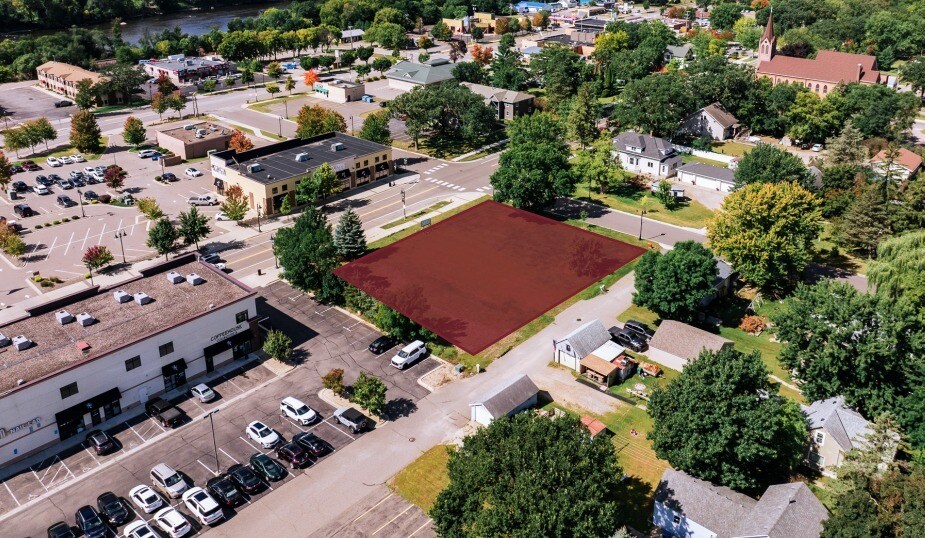 220-224 2nd Ave S, Sauk Rapids, MN à vendre - Photo du bâtiment - Image 2 de 5